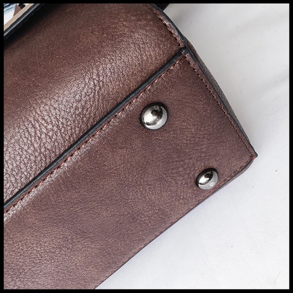 #NEW BERLIN Handbag B - Picture 6 of 8